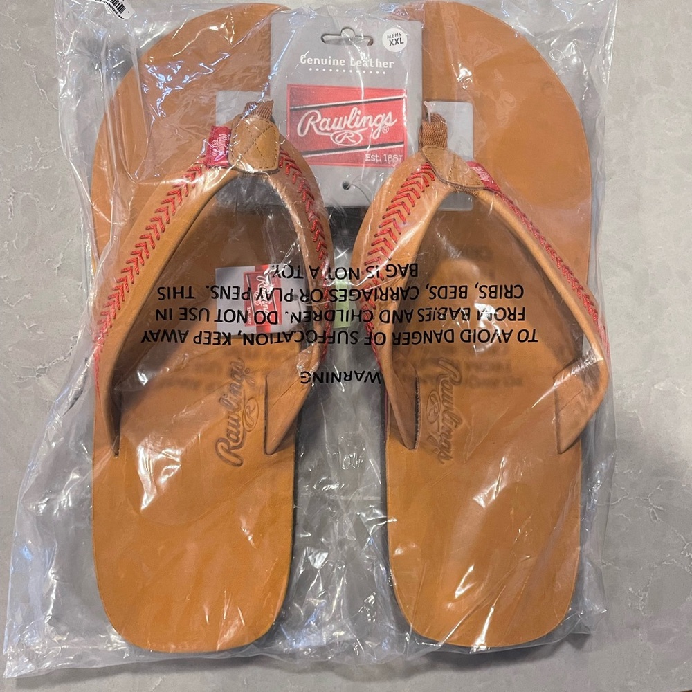 Brand New mens Rawlings baseball flip flops!